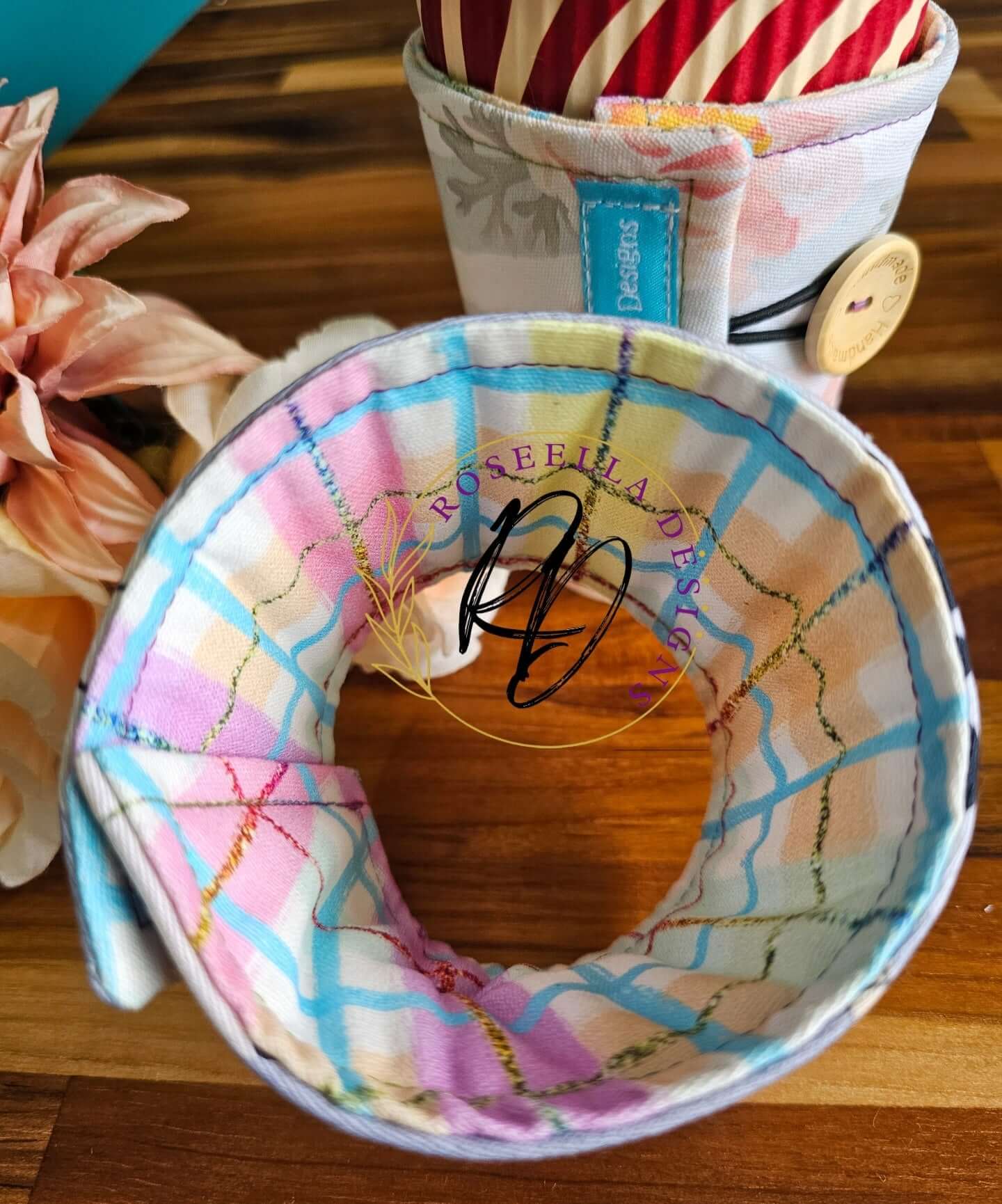 Take Away Cup Cozy ~ Bee ~