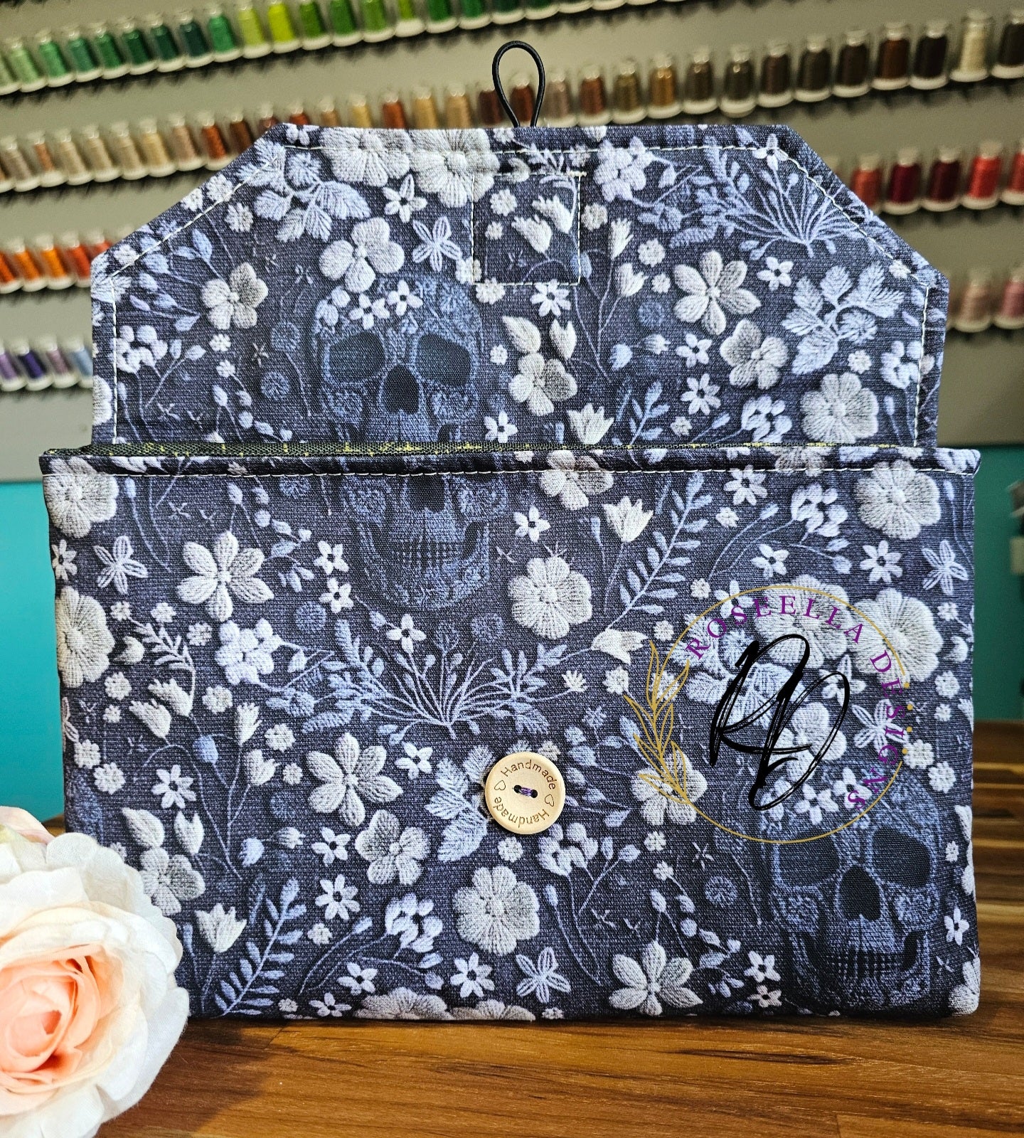 Book Sleeve floral black skull - Size Standard -