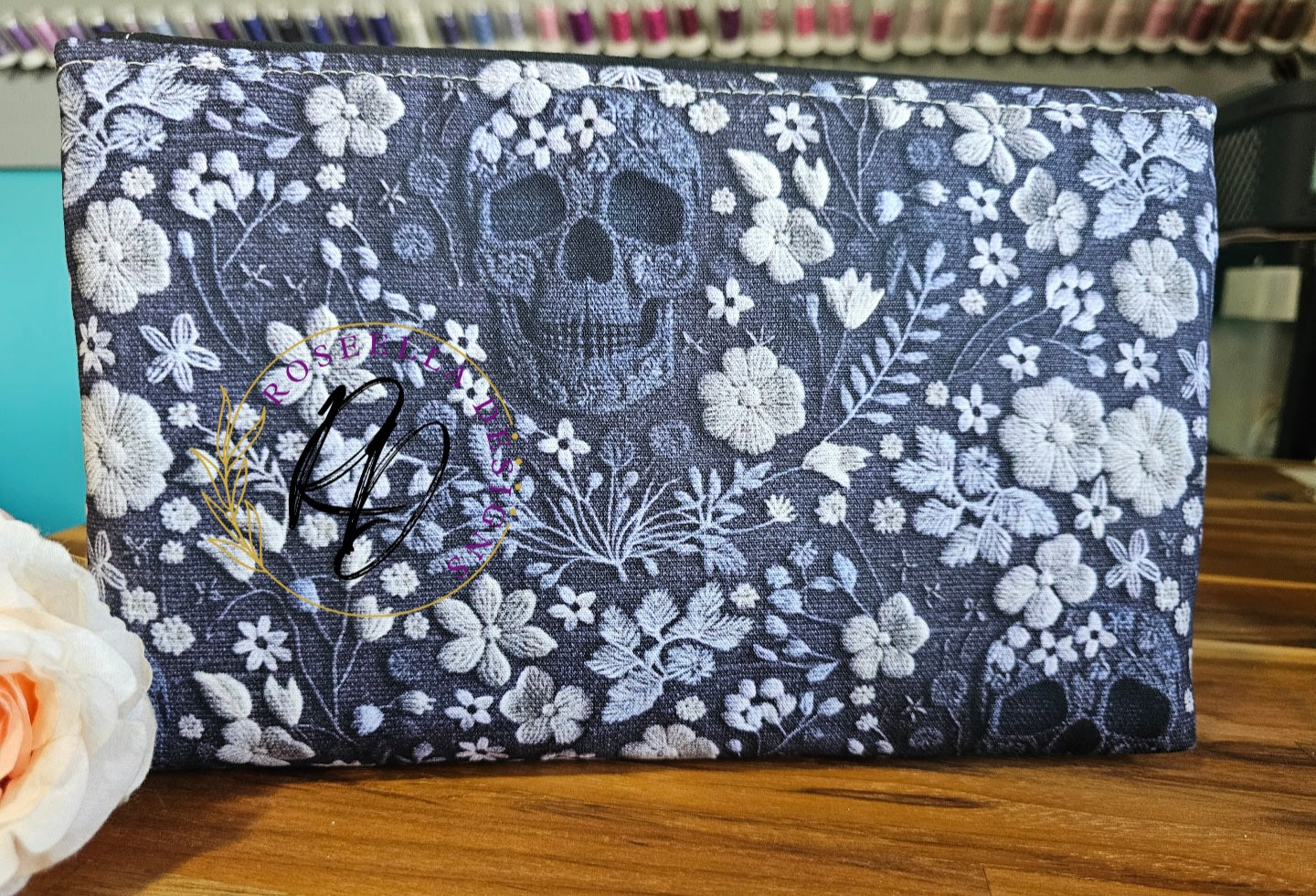 Book Sleeve floral black skull - Size Standard -