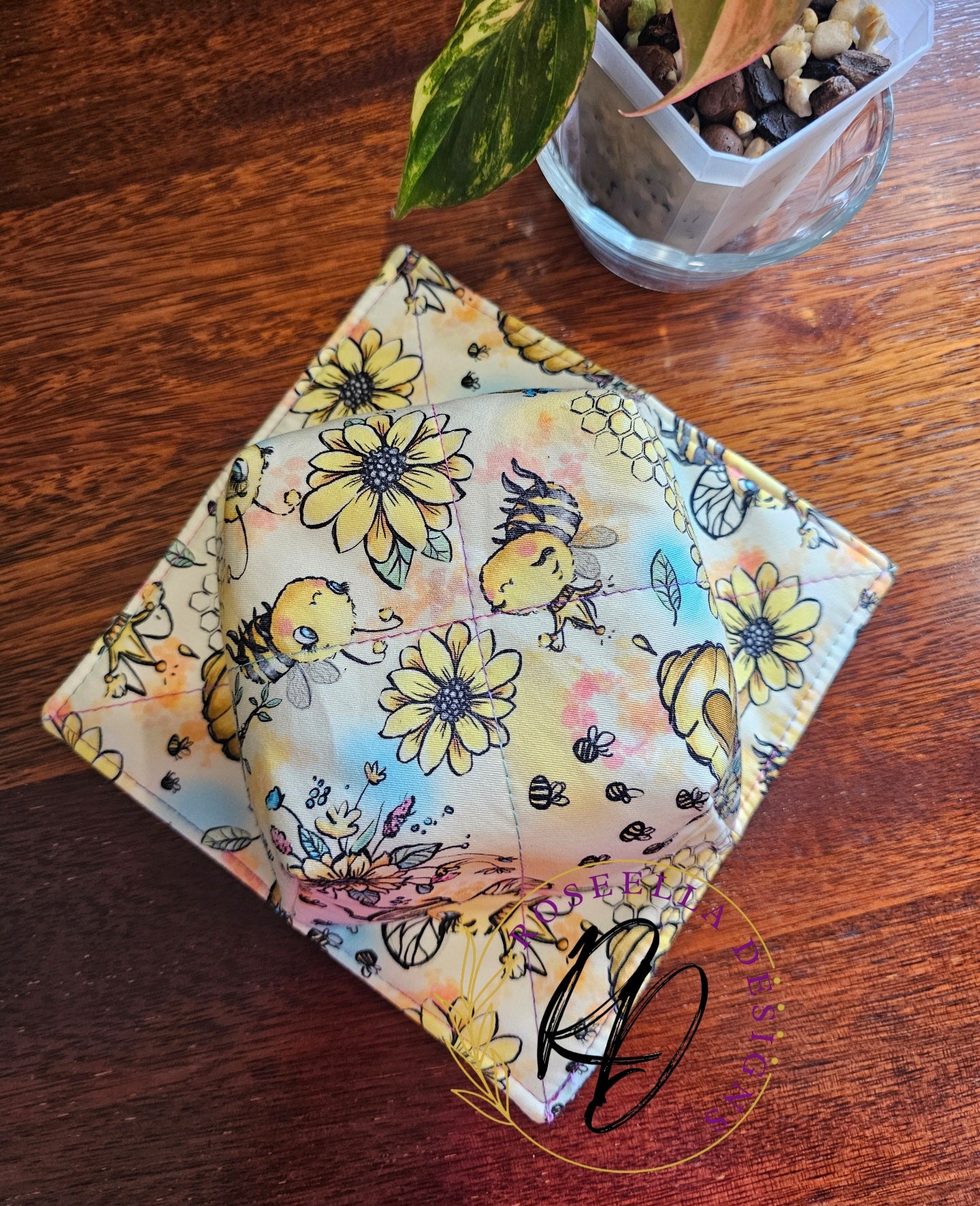 Small~ Bee & Ladybug Bowl Cozy