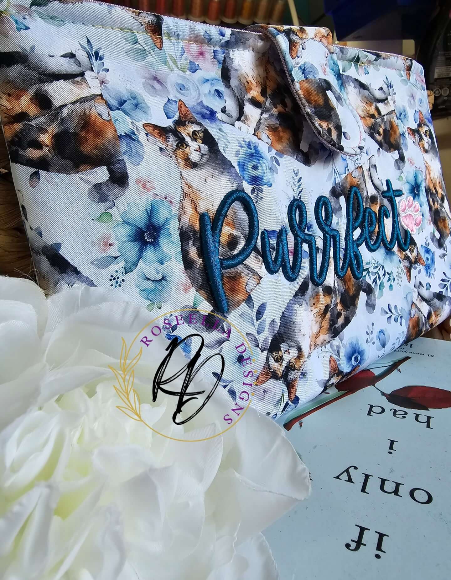 Book Sleeve Floral Calico " Purrfect" - Size Standard -